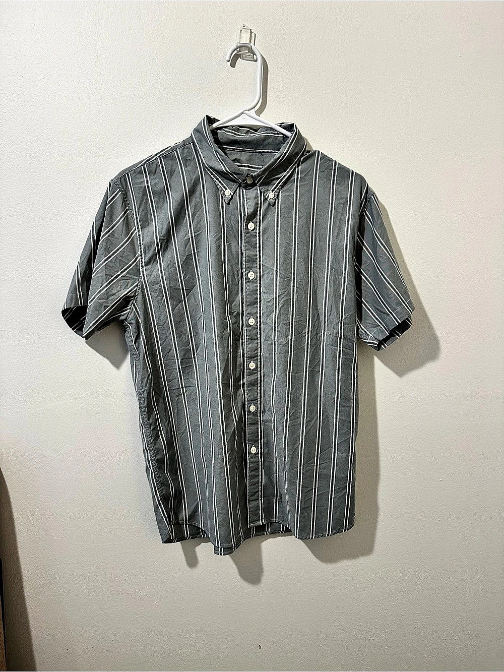 Abercrombie & Fitch Striped Button Down in Dark Seafoam Green & White Size Small
